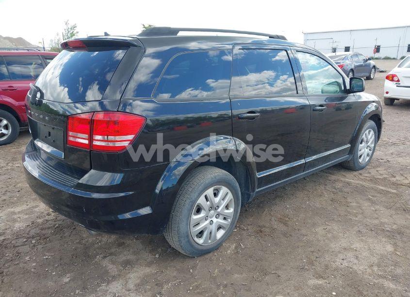 Photo 4 of 2018 Dodge Journey SE (VIN 3C4PDCAB8JT520021)