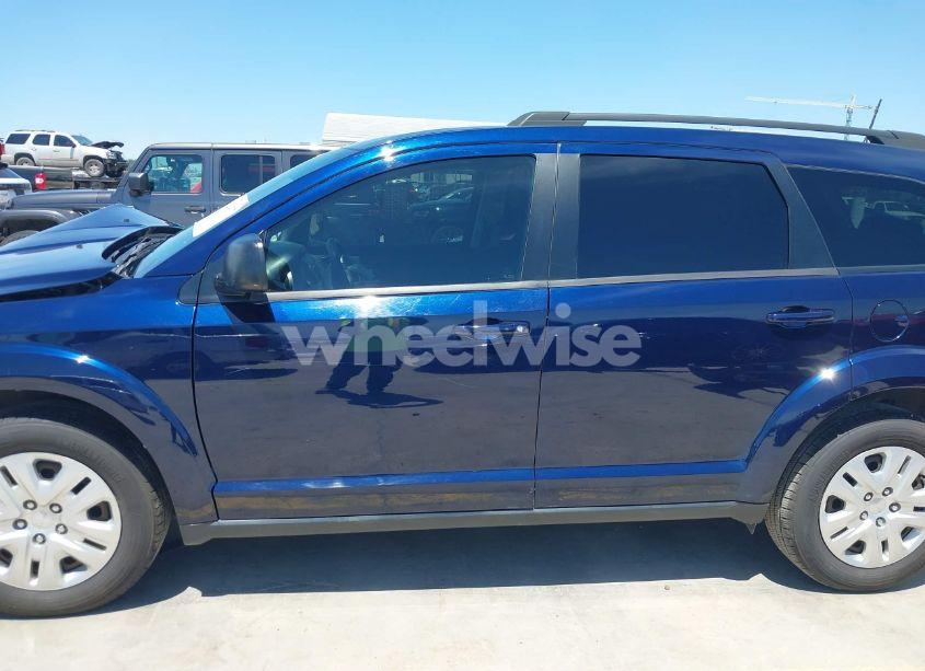 Photo 15 of 2018 Dodge Journey SE (VIN 3C4PDCAB8JT529897)