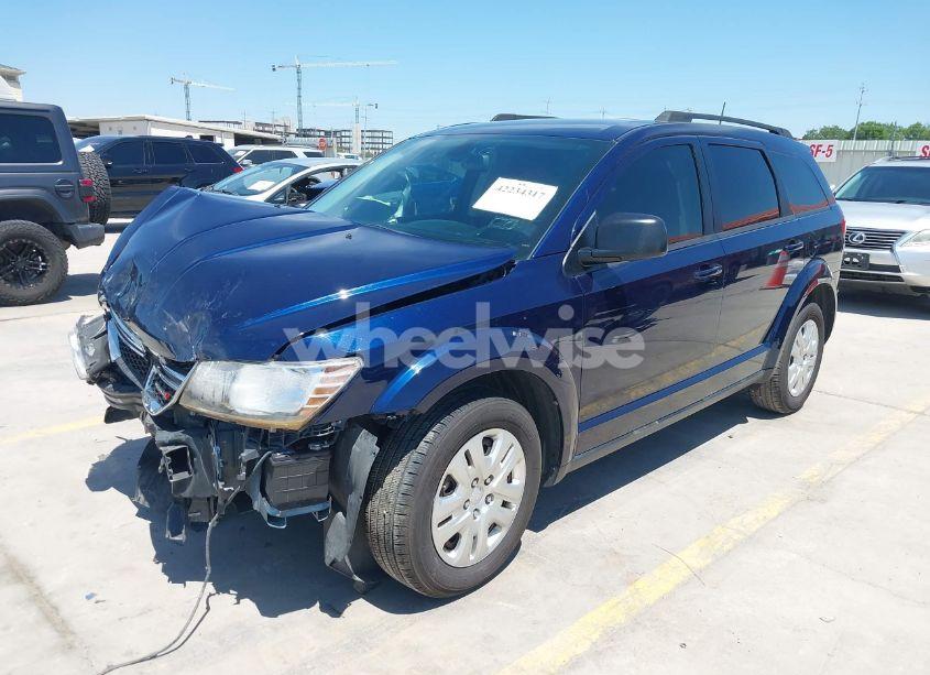 Photo 2 of 2018 Dodge Journey SE (VIN 3C4PDCAB8JT529897)