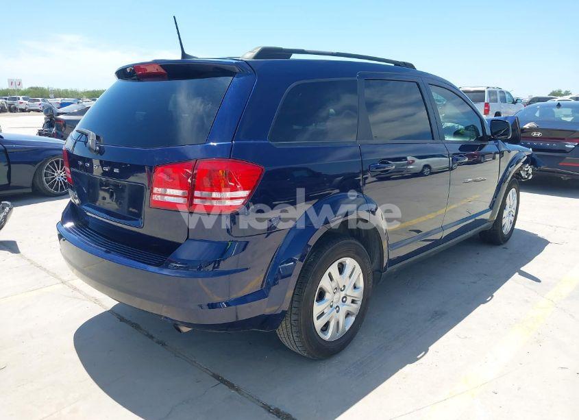 Photo 4 of 2018 Dodge Journey SE (VIN 3C4PDCAB8JT529897)