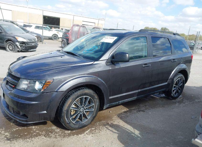 Photo 14 of 2018 Dodge Journey SE (VIN 3C4PDCAB8JT533108)