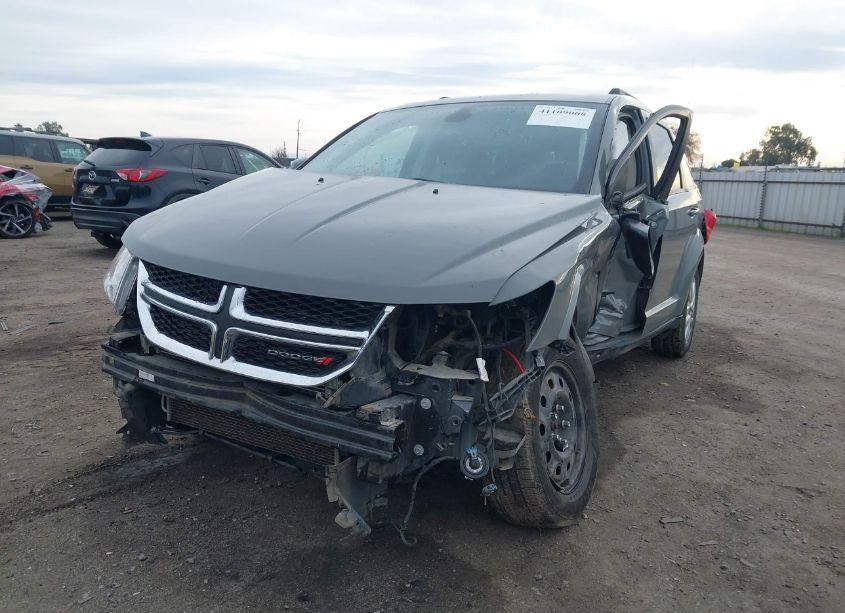 Photo 2 of 2019 Dodge Journey SE VALUE PACKAGE (VIN 3C4PDCAB8KT744407)