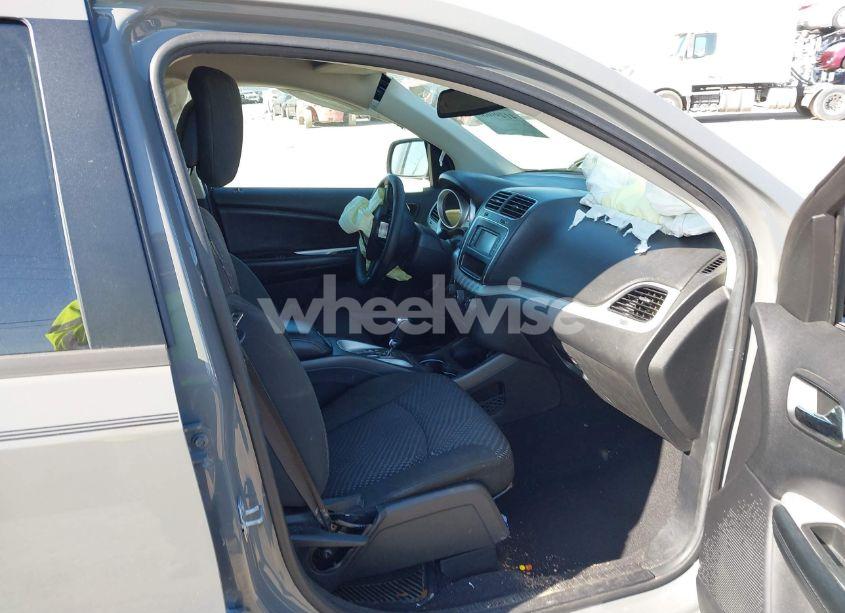 Photo 5 of 2019 Dodge Journey SE VALUE PACKAGE (VIN 3C4PDCAB8KT873487)