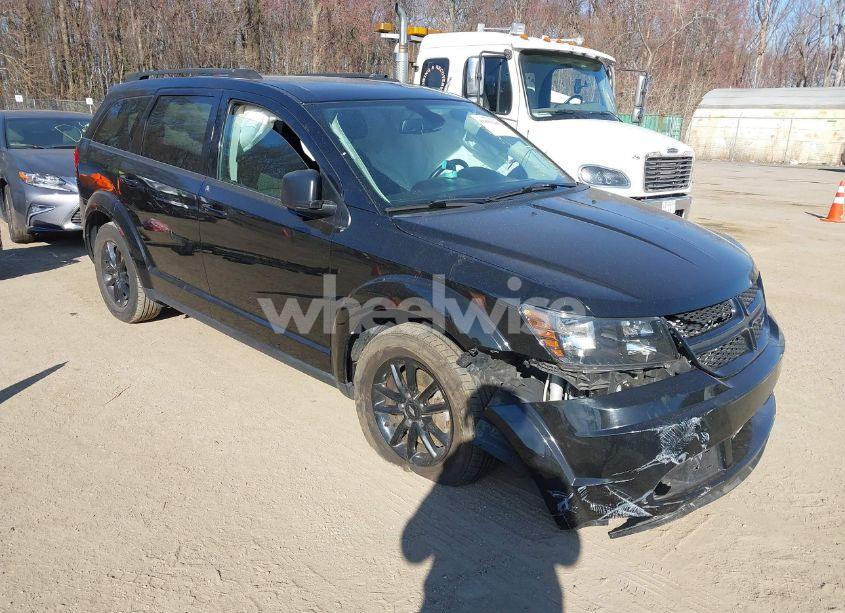 2020 Dodge Journey SE VALUE (VIN 3C4PDCAB8LT271979) main photo