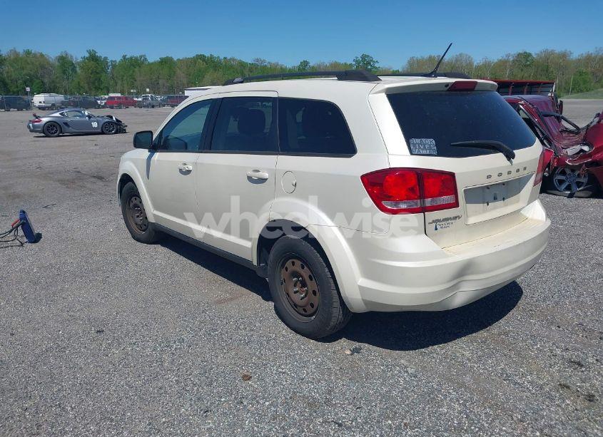 Photo 3 of 2014 Dodge Journey SE (VIN 3C4PDCAB9ET121415)