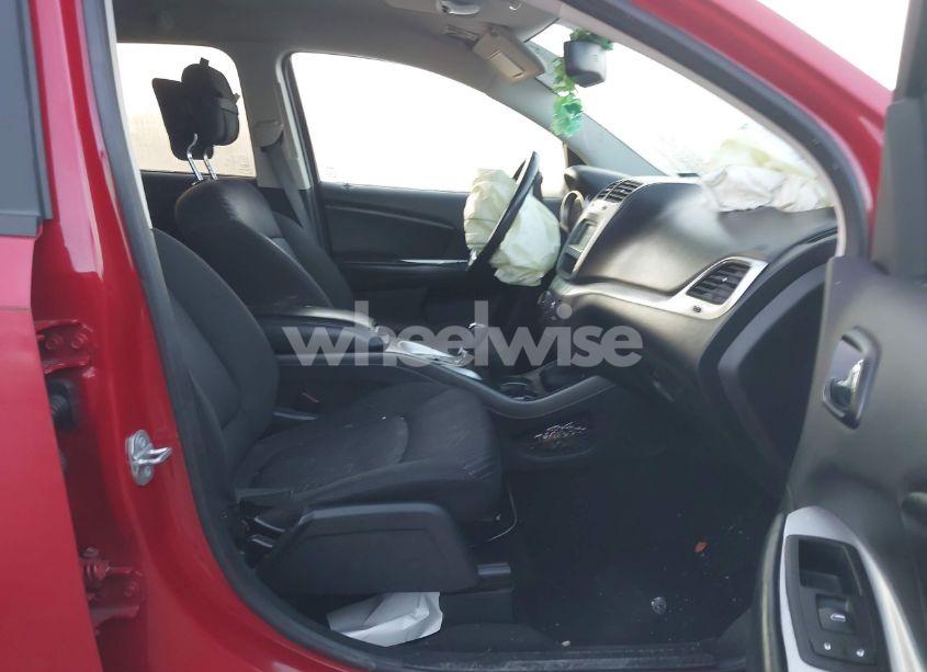 Photo 5 of 2016 Dodge Journey SE (VIN 3C4PDCAB9GT110692)