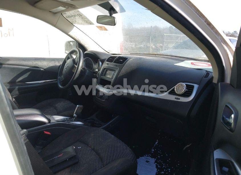 Photo 5 of 2016 Dodge Journey SE (VIN 3C4PDCAB9GT223445)