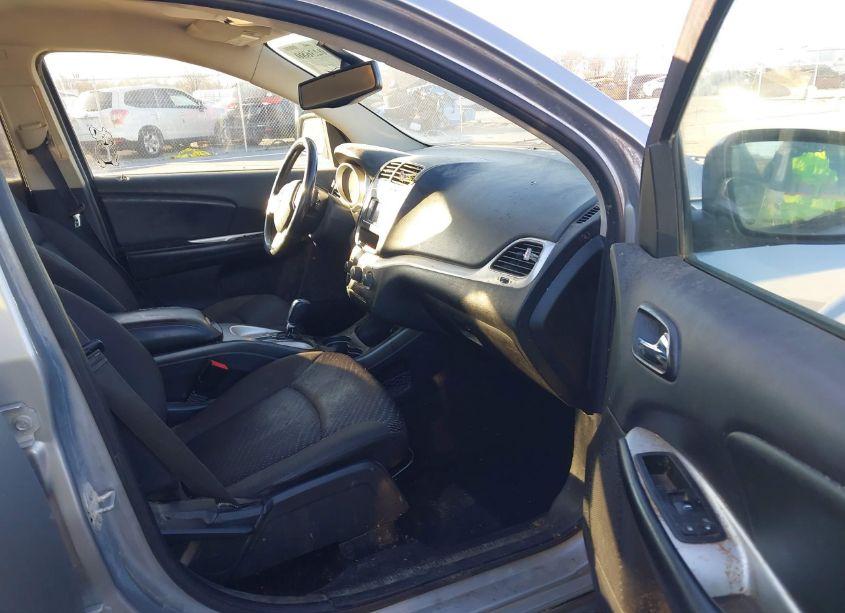 Photo 5 of 2017 Dodge Journey SE (VIN 3C4PDCAB9HT673324)