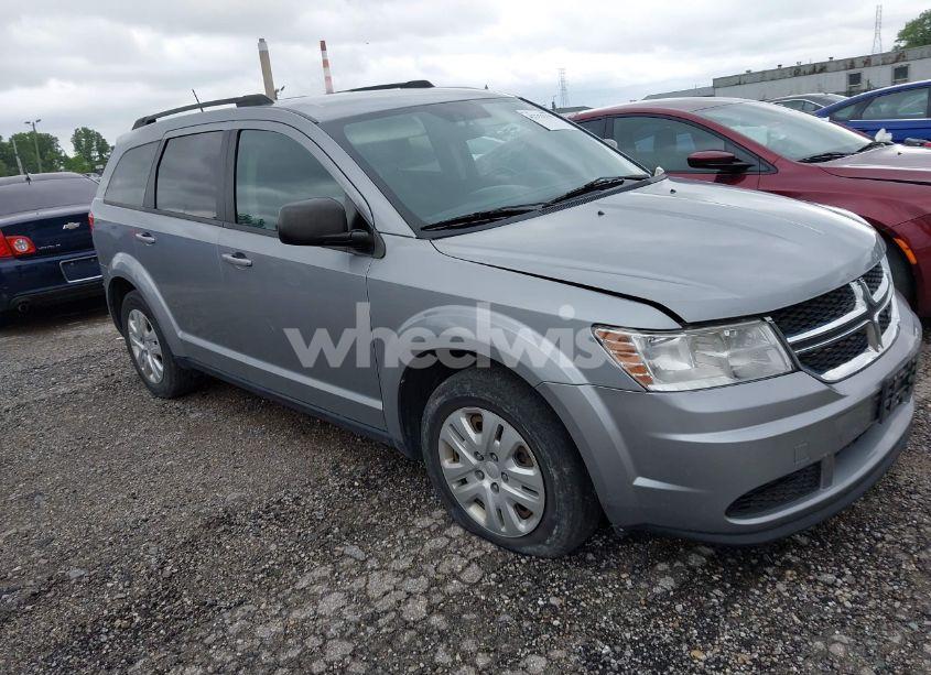 2017 Dodge Journey SE (VIN 3C4PDCAB9HT706564) main photo