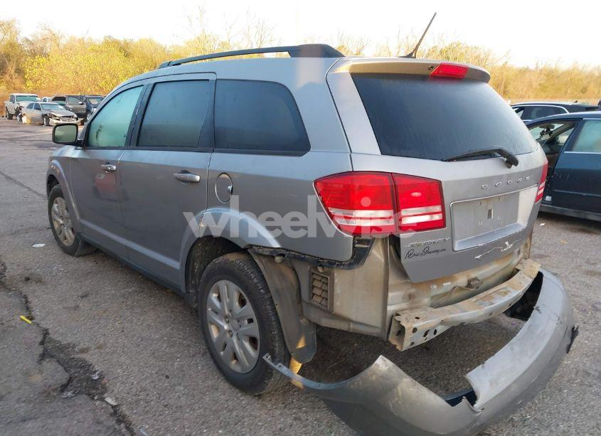 Photo 3 of 2018 Dodge Journey SE (VIN 3C4PDCAB9JT183214)