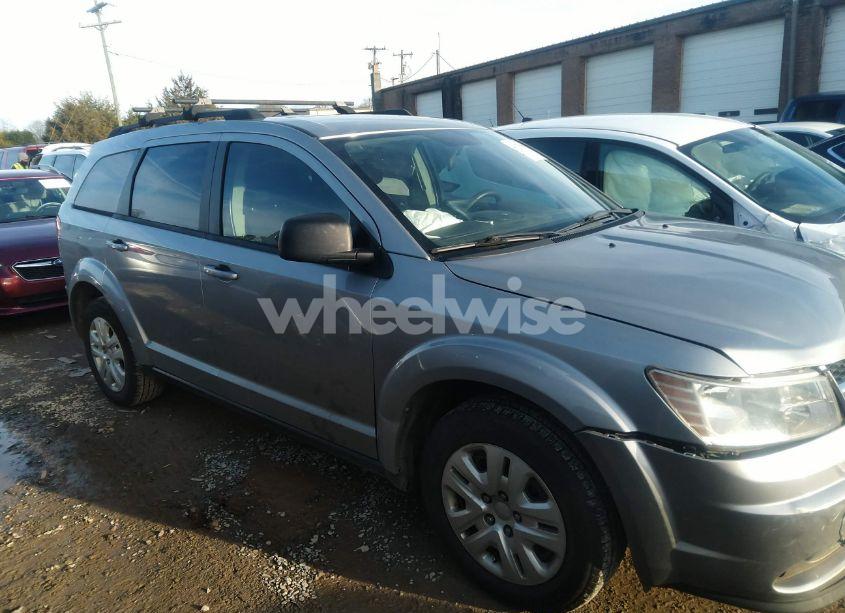 Photo 14 of 2018 Dodge Journey SE (VIN 3C4PDCAB9JT254279)