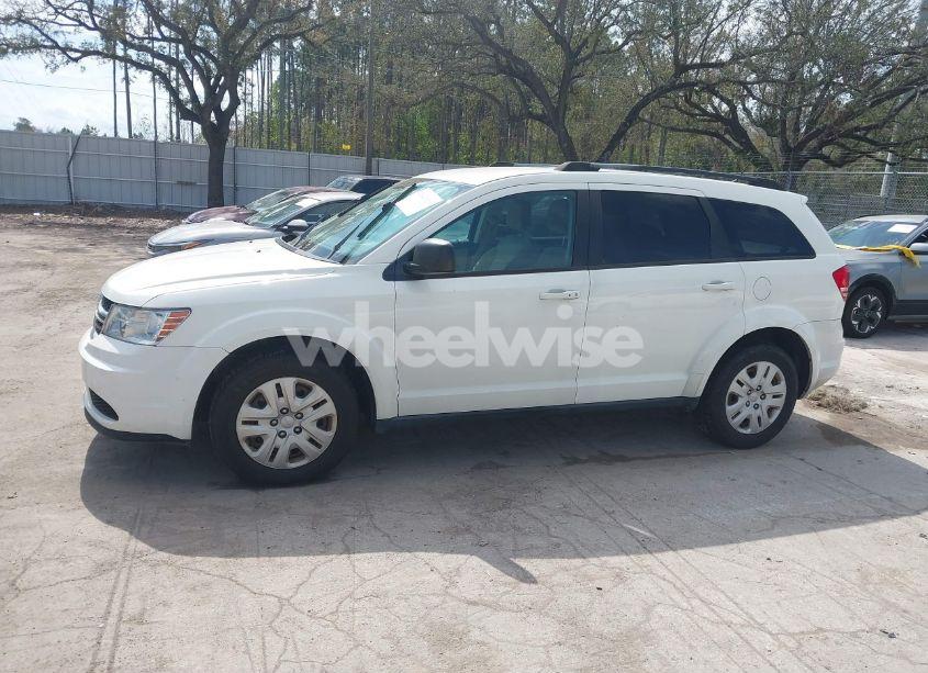 Photo 14 of 2018 Dodge Journey SE (VIN 3C4PDCAB9JT273012)