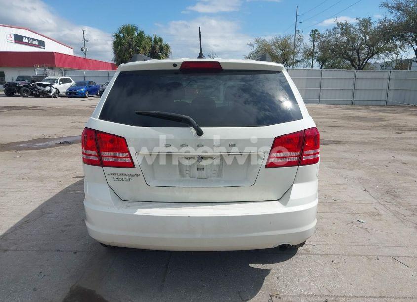 Photo 16 of 2018 Dodge Journey SE (VIN 3C4PDCAB9JT273012)