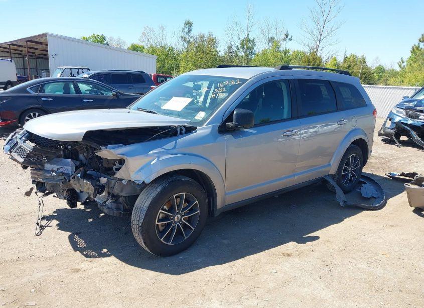 Photo 2 of 2018 Dodge Journey SE (VIN 3C4PDCAB9JT294782)
