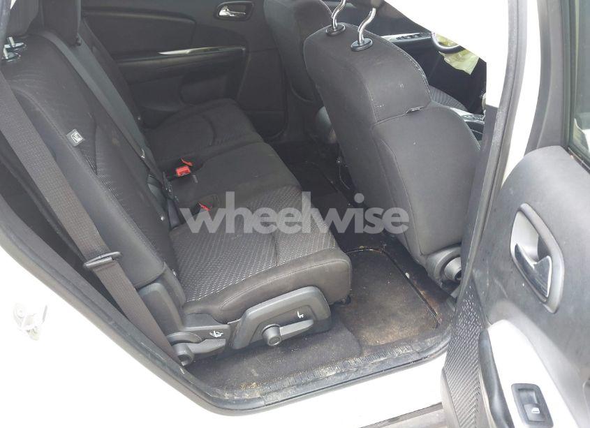 Photo 8 of 2018 Dodge Journey SE (VIN 3C4PDCAB9JT301892)