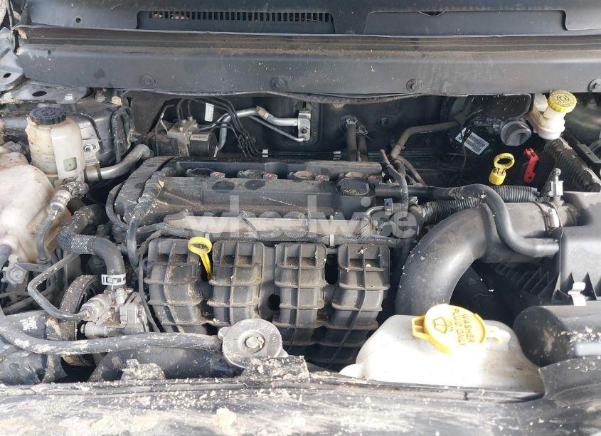 Photo 10 of 2018 Dodge Journey SE (VIN 3C4PDCAB9JT439559)