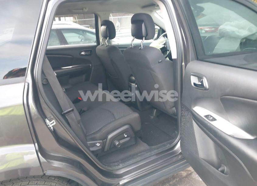 Photo 8 of 2018 Dodge Journey SE (VIN 3C4PDCAB9JT445233)