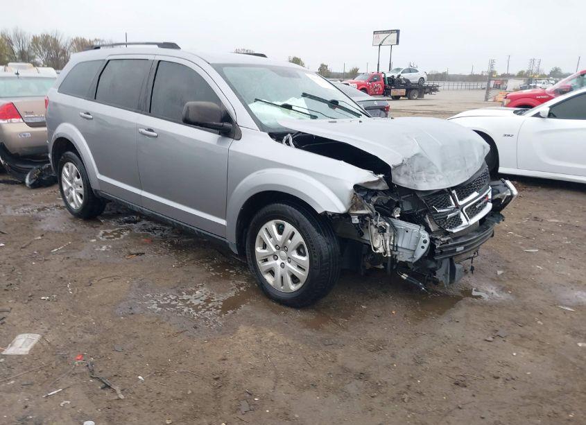 2018 Dodge Journey SE (VIN 3C4PDCAB9JT490446) main photo
