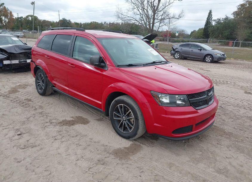 2018 Dodge Journey SE (VIN 3C4PDCAB9JT496005) main photo