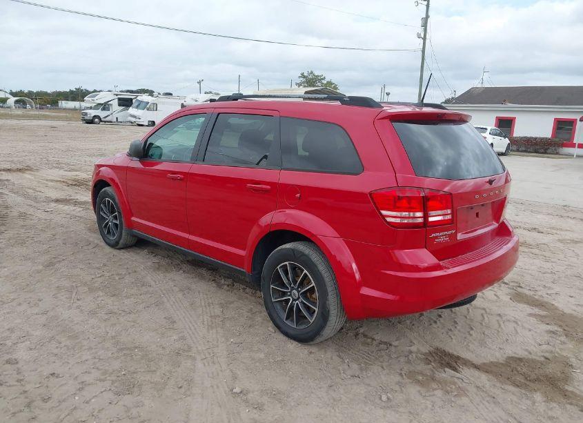 Photo 3 of 2018 Dodge Journey SE (VIN 3C4PDCAB9JT496005)