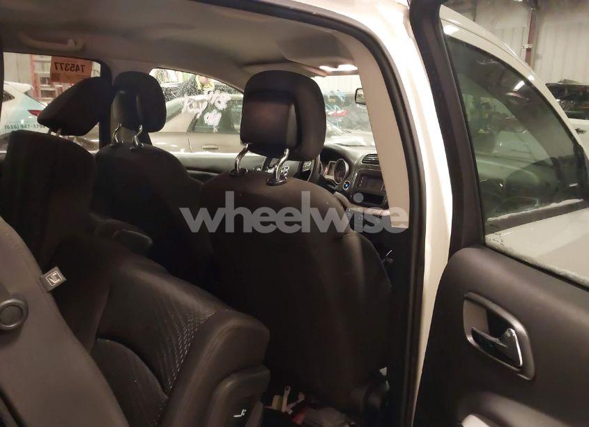 Photo 8 of 2018 Dodge Journey SE (VIN 3C4PDCAB9JT497896)