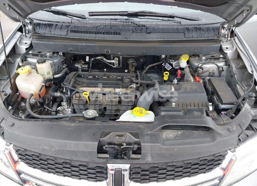 Photo 10 of 2018 Dodge Journey SE (VIN 3C4PDCAB9JT521162)