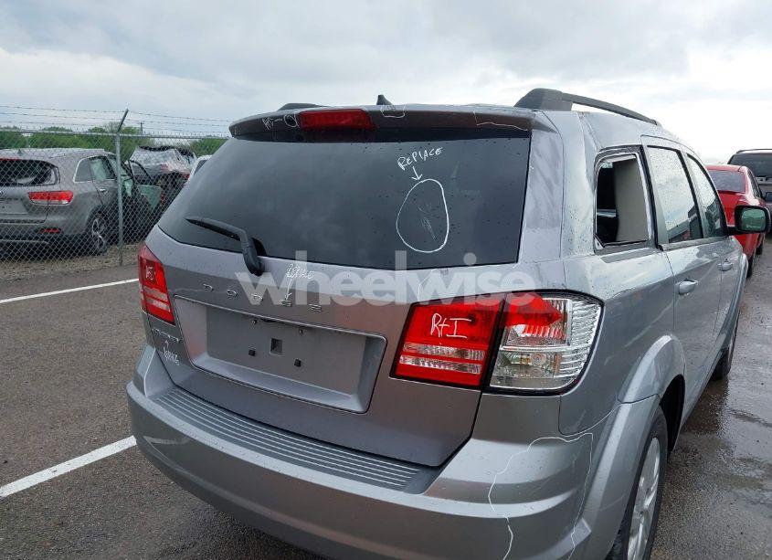 Photo 17 of 2018 Dodge Journey SE (VIN 3C4PDCAB9JT521162)