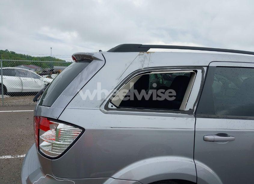 Photo 6 of 2018 Dodge Journey SE (VIN 3C4PDCAB9JT521162)