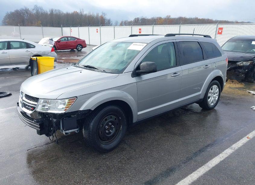 Photo 2 of 2019 Dodge Journey SE VALUE PACKAGE (VIN 3C4PDCAB9KT758297)