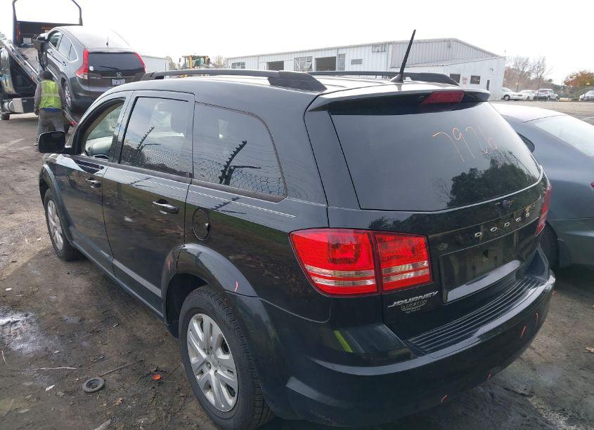 Photo 3 of 2019 Dodge Journey SE VALUE PACKAGE (VIN 3C4PDCAB9KT861672)