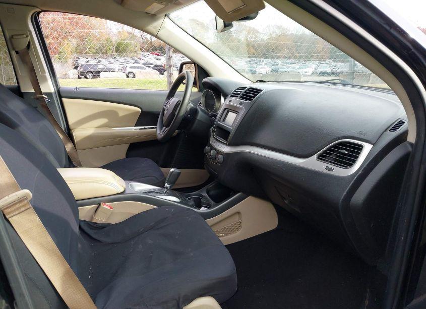 Photo 5 of 2019 Dodge Journey SE VALUE PACKAGE (VIN 3C4PDCAB9KT861672)