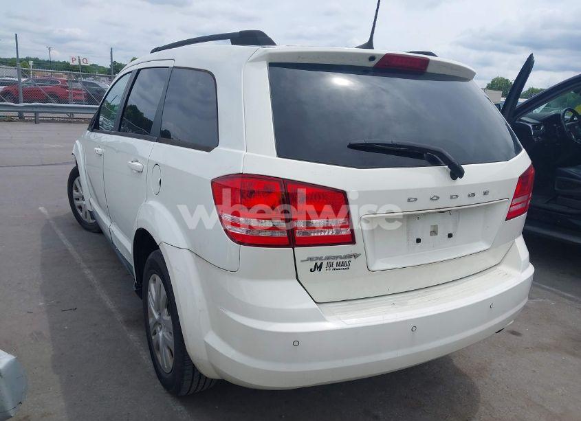 Photo 3 of 2020 Dodge Journey SE VALUE (VIN 3C4PDCAB9LT243513)