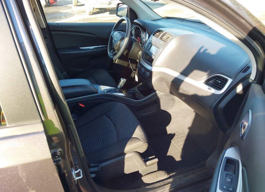 Photo 5 of 2020 Dodge Journey SE VALUE (VIN 3C4PDCAB9LT279279)