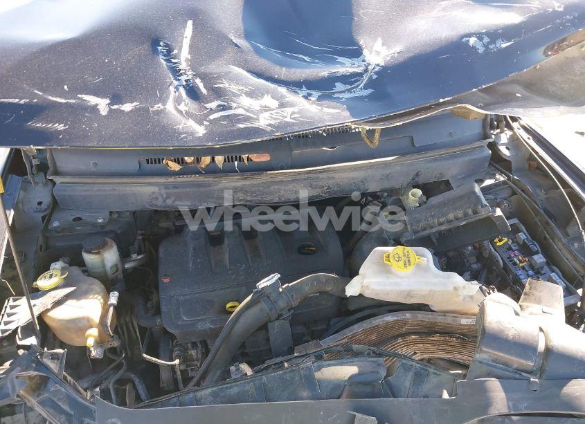 Photo 10 of 2014 Dodge Journey SE (VIN 3C4PDCABXET316939)