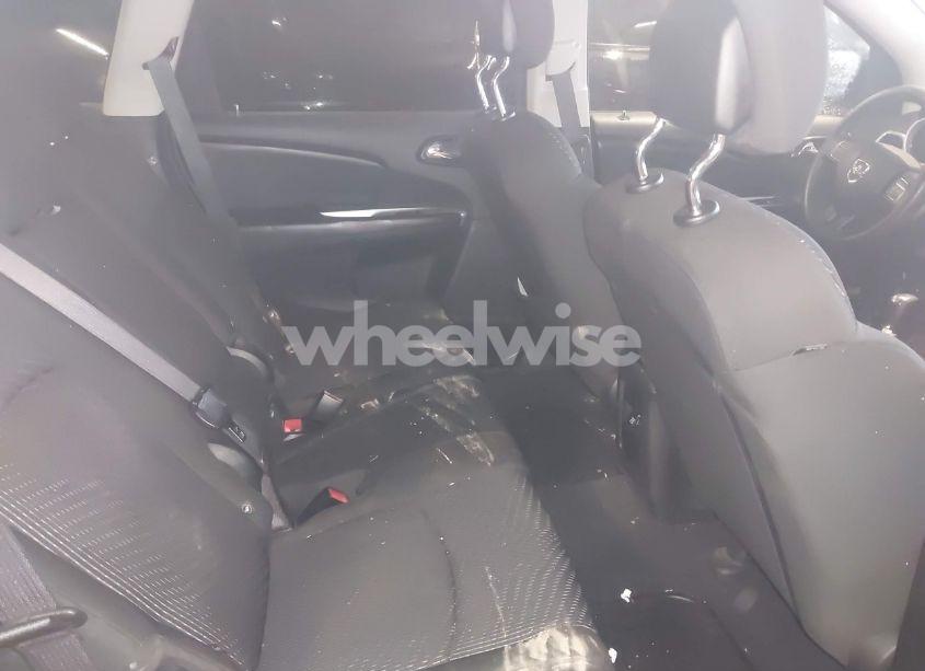 Photo 8 of 2016 Dodge Journey SE (VIN 3C4PDCABXGT104450)