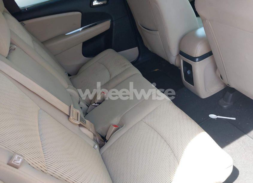 Photo 8 of 2016 Dodge Journey SE (VIN 3C4PDCABXGT114119)