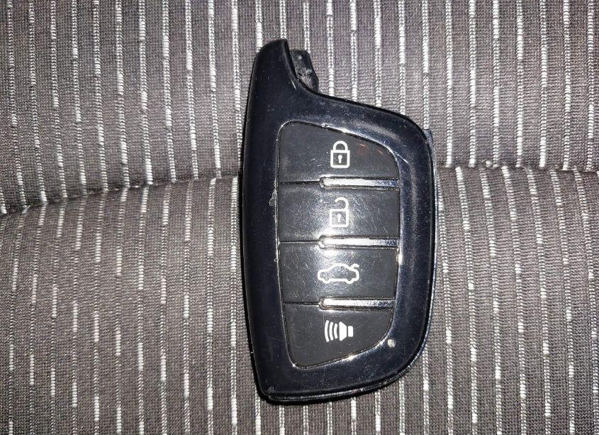 Photo 11 of 2016 Dodge Journey SE (VIN 3C4PDCABXGT250234)