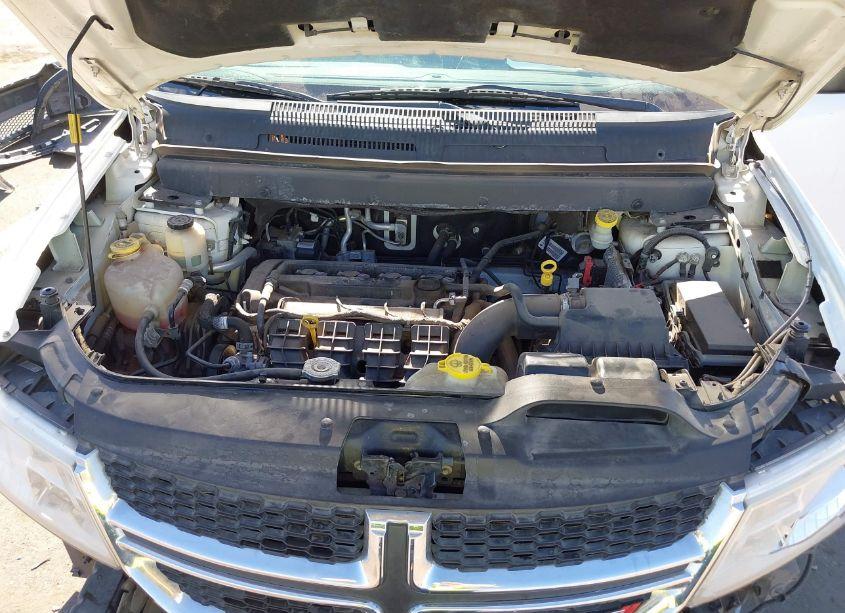 Photo 10 of 2017 Dodge Journey SE (VIN 3C4PDCABXHT505093)