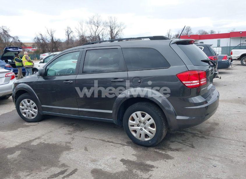 Photo 14 of 2017 Dodge Journey SE (VIN 3C4PDCABXHT565813)