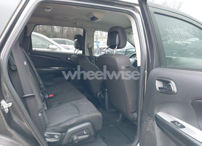 Photo 8 of 2017 Dodge Journey SE (VIN 3C4PDCABXHT565813)