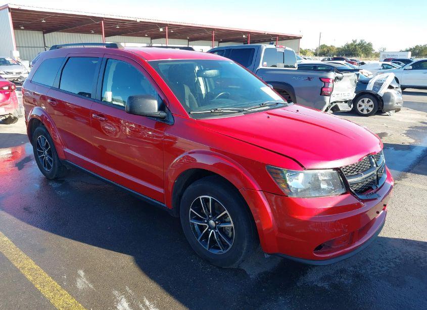 2017 Dodge Journey SE (VIN 3C4PDCABXHT581204) main photo