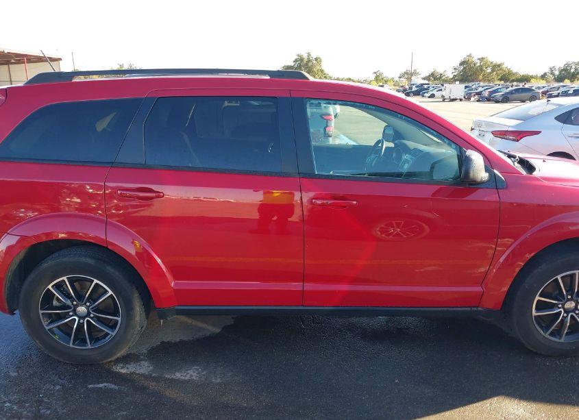 Photo 13 of 2017 Dodge Journey SE (VIN 3C4PDCABXHT581204)