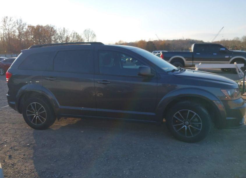 Photo 13 of 2017 Dodge Journey SE (VIN 3C4PDCABXHT582028)