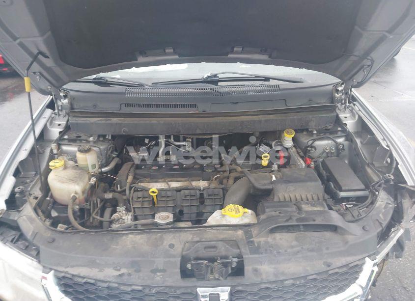 Photo 10 of 2017 Dodge Journey SE (VIN 3C4PDCABXHT638355)