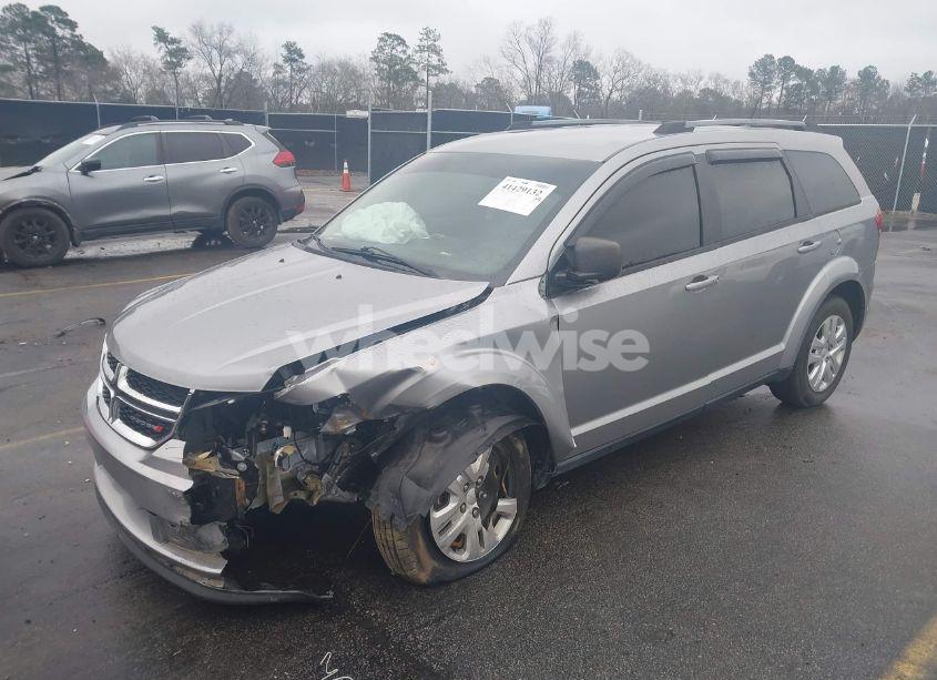 Photo 2 of 2017 Dodge Journey SE (VIN 3C4PDCABXHT638355)
