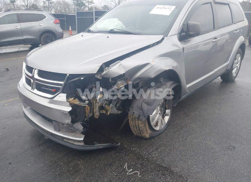 Photo 6 of 2017 Dodge Journey SE (VIN 3C4PDCABXHT638355)