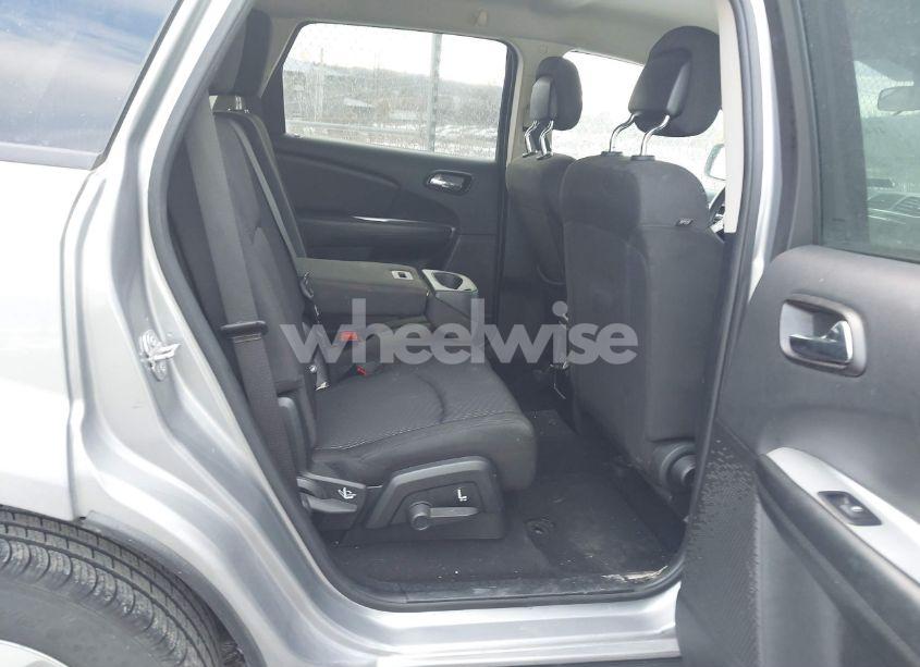 Photo 8 of 2017 Dodge Journey SE (VIN 3C4PDCABXHT662106)