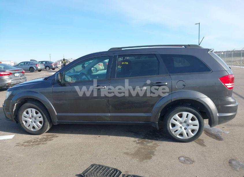 Photo 14 of 2017 Dodge Journey SE (VIN 3C4PDCABXHT694716)