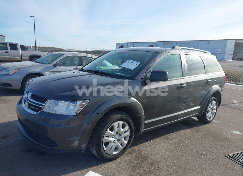Photo 2 of 2017 Dodge Journey SE (VIN 3C4PDCABXHT694716)