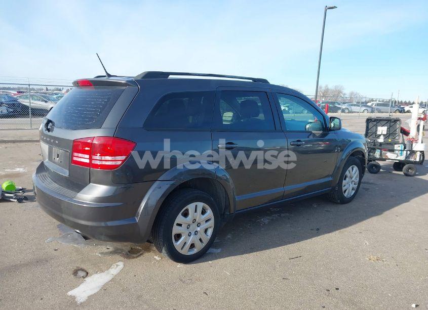 Photo 4 of 2017 Dodge Journey SE (VIN 3C4PDCABXHT694716)